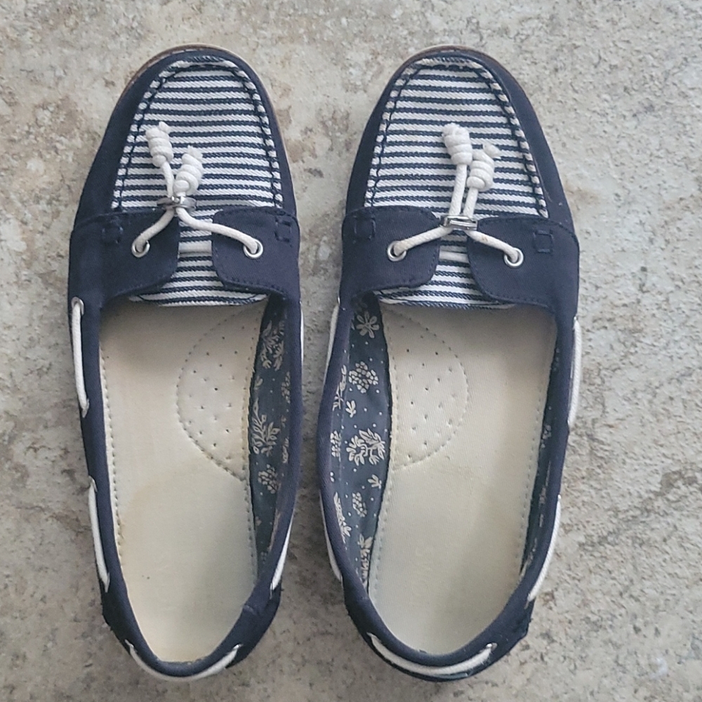 Tom's Boat Shoes